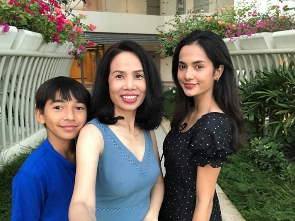 Nhan sắc hút hồn của con gái bà bán vịt trong Hot boy nổi loạn