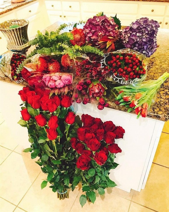 Nhìn căn nhà sang chảnh thế này, bảo sao Phạm Hương không “êm ả” sống