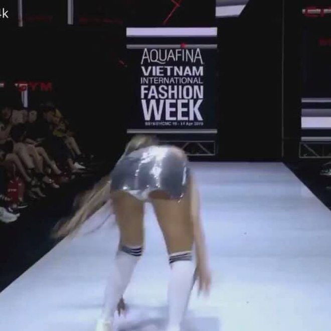 Mỗi lần Minh Hằng catwalk là lại khiến cư dân mạng đứng hình mất 5 giâ
