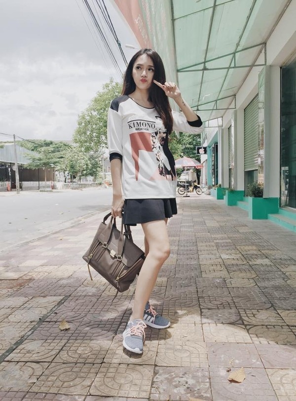 Những món đồ làm nên thương hiệu của những cô nàng sexy
