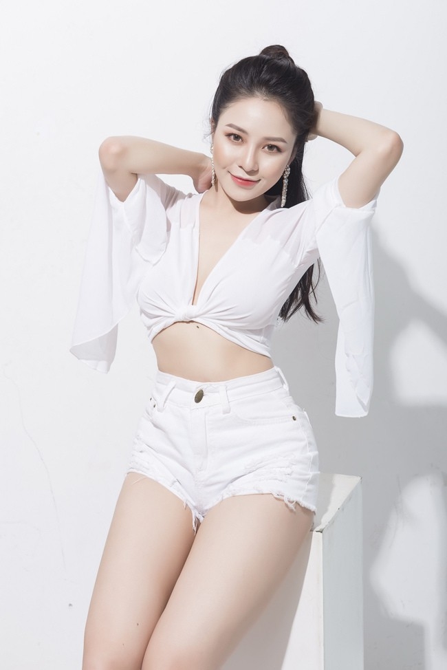 Phát ngôn gây chú ý của hot girl Trâm Anh