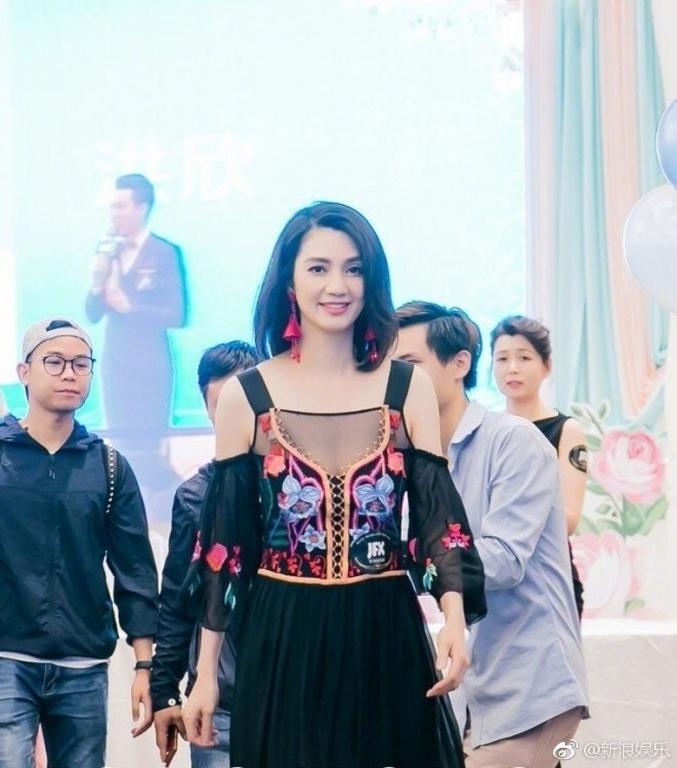 Những scandal sao Hoa ngữ ngoại tình với trợ lý
