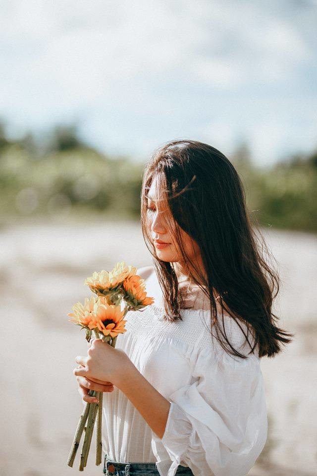Phụ nữ lỡ một lần đó, hãy mạnh mẽ tìm một tình yêu mới