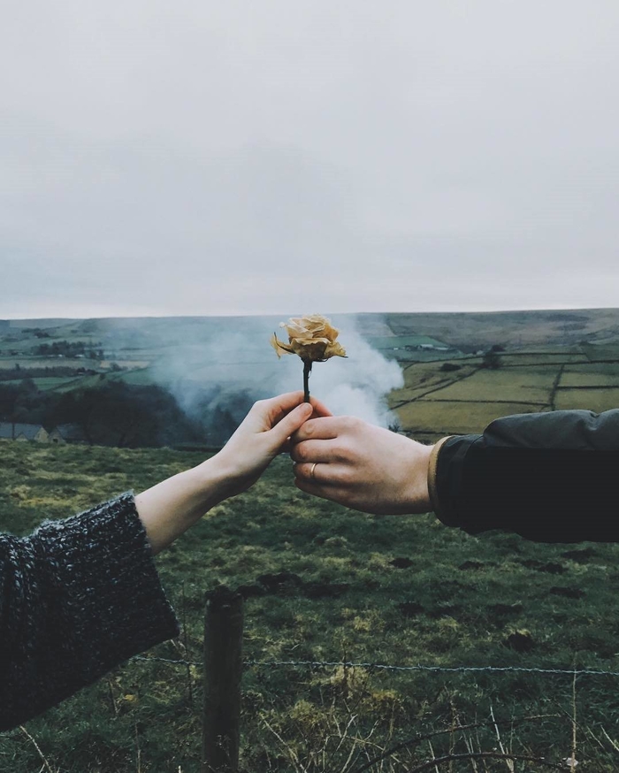 Phụ nữ lỡ một lần đó, hãy mạnh mẽ tìm một tình yêu mới