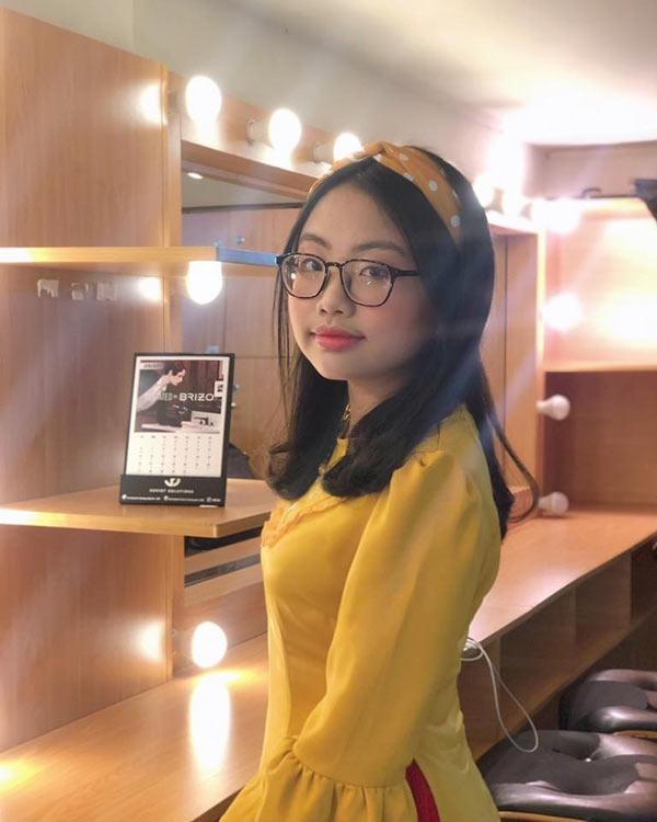 Phương Mỹ Chi thay đổi 360 sau khi bị chê mặc hở bạo không phù hợp