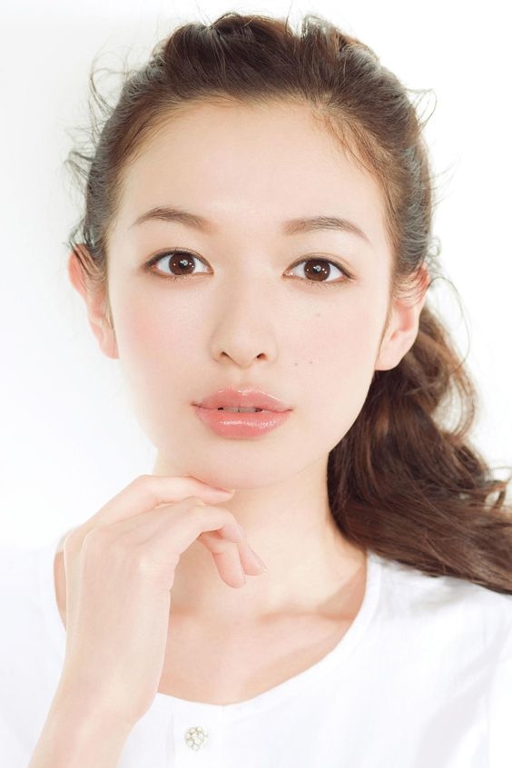 Riêng thứ tự bôi các sản phẩm skincare cũng cần tuân thủ nguyên tắc