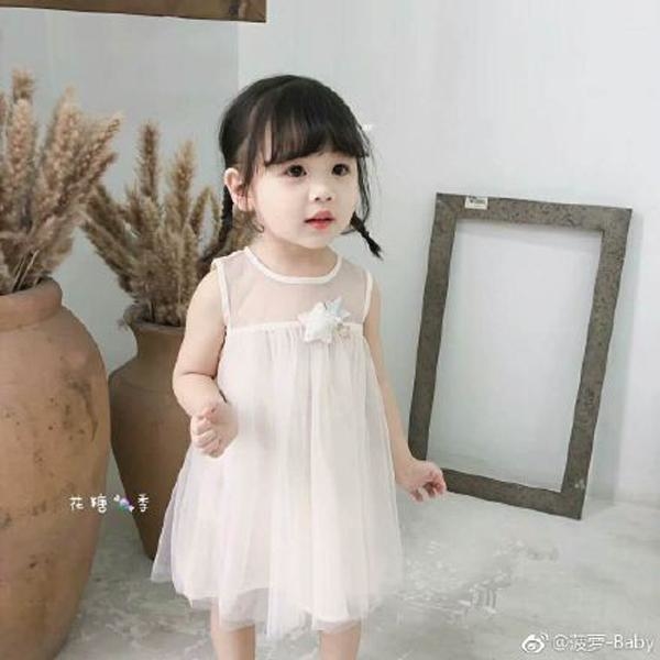 Số phận các mẫu nhí: Bị mẹ ruột bạo hành và xem như công cụ kiếm tiền