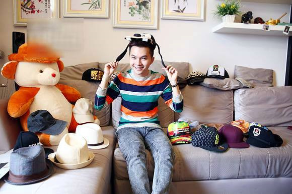 Soi BST khủng của sao Việt: Người chất đầy nước hoa, người mê búp bê