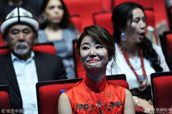 Song Hye Kyo, Dương Mịch, Lâm Tâm Như: 3 bóng hồng đối đáp khôn khéo