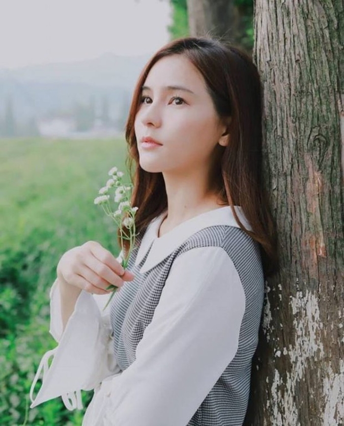 Song Hye Kyo Thái Lan Aom Sushar  gây ngỡ ngàng bởi khuôn mặt bất 