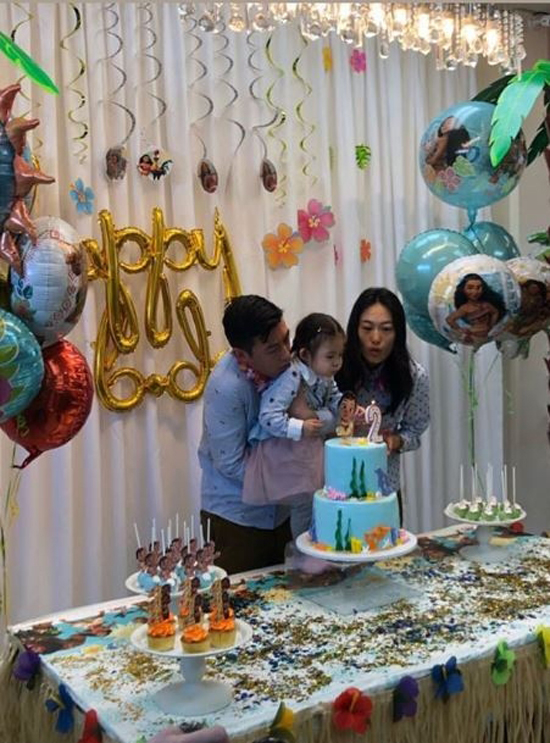 Trần Quán Hy giờ an phận thủ thường bên vợ và con gái