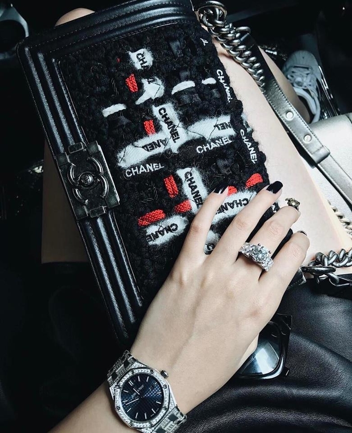 Trấn Thành và loạt sao Việt sở hữu các bộ sưu tập to bằng cả cửa hàng