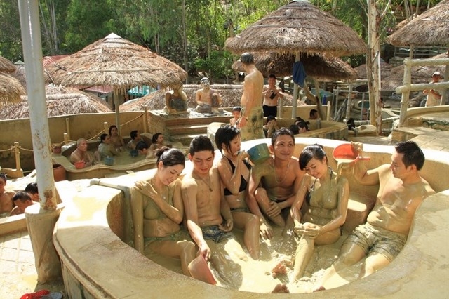 Tránh nóng tại 5 công viên nước Sài Gòn