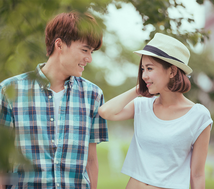 Trong 5 phút hẹn hò đầu tiên các quý ông thường nghĩ gì về phụ nữ?