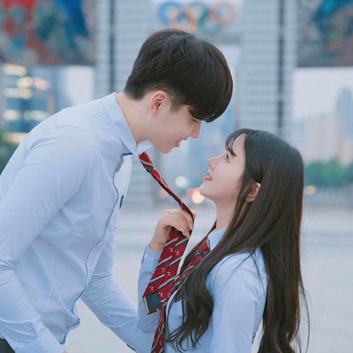 Trong 5 phút hẹn hò đầu tiên các quý ông thường nghĩ gì về phụ nữ?