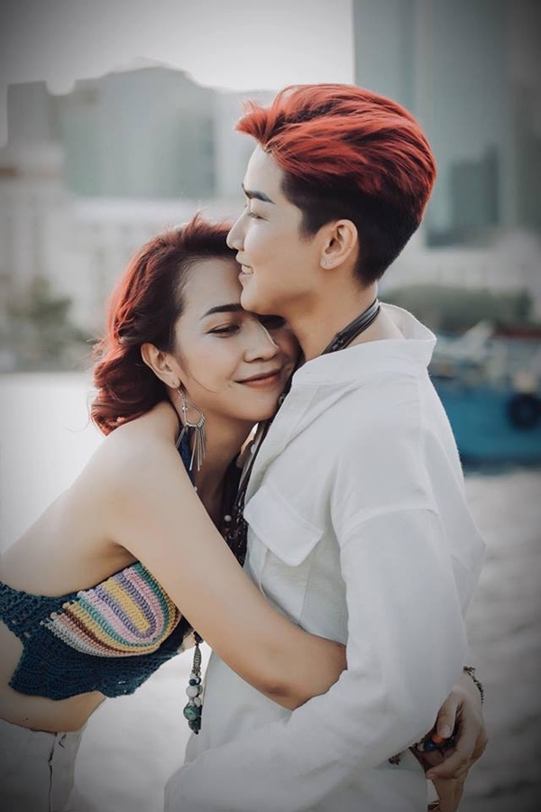 Trúng tiếng sét ái tình, cô gái 9X ngày nào cũng đến nấu ăn