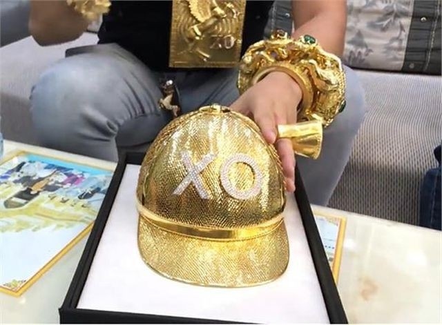 Vì sao đại gia đeo vàng trĩu cổ lại lấy tên là Phúc XO?