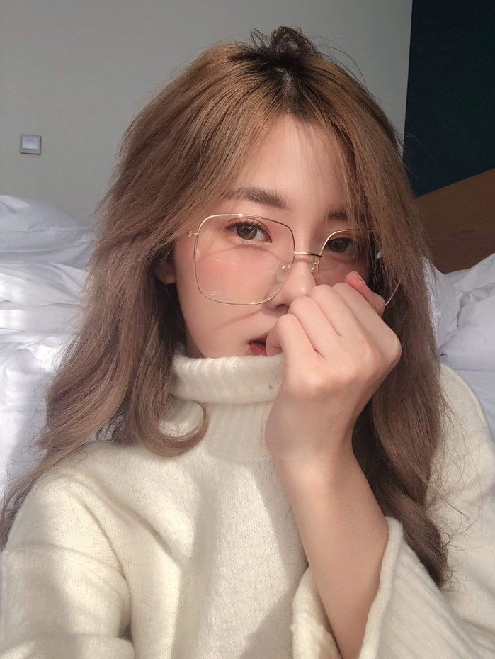 Tử vi thứ Hai (22/04): Song Tử ghi điểm với cấp trên