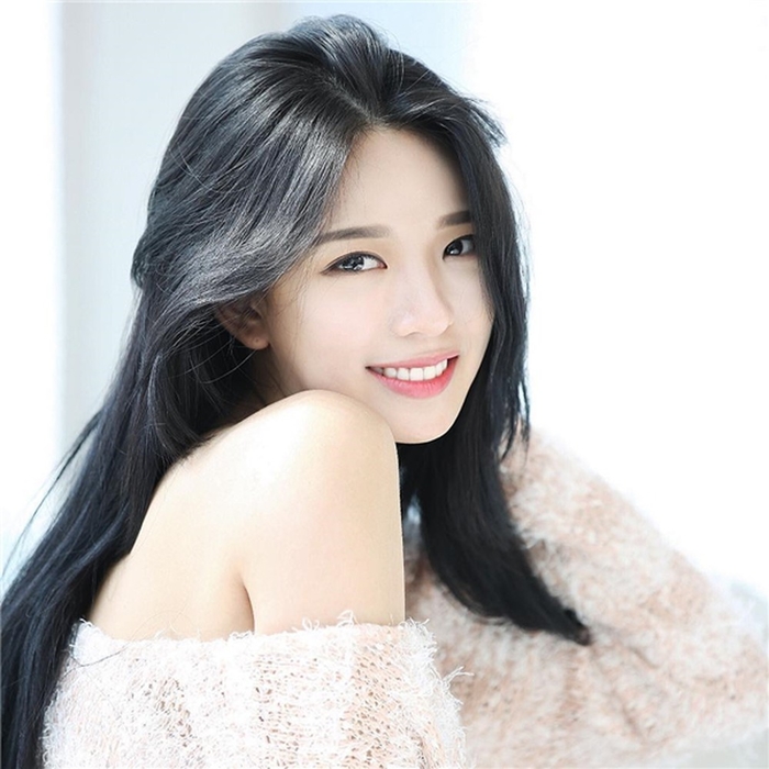 Tử vi thứ Sáu (12/04): Vận trình Song Tử không yên ả