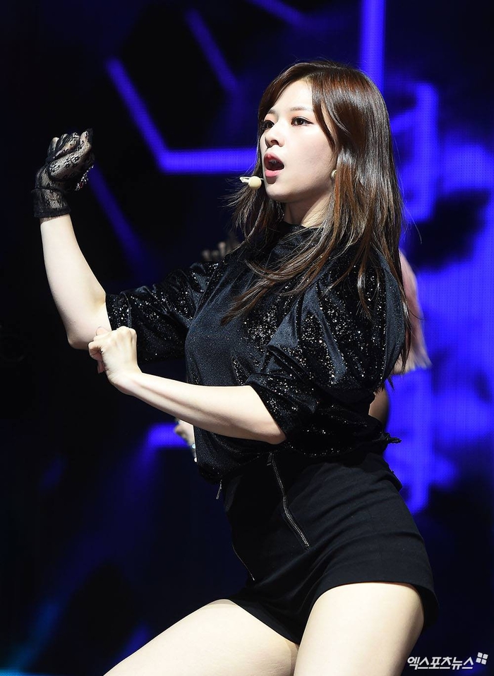 TWICE đã hết thời “bánh bèo”, “lột xác” ngoạn mục thế này đây