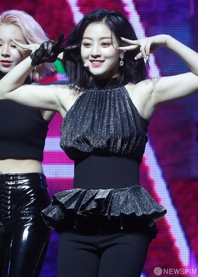 TWICE đã hết thời “bánh bèo”, “lột xác” ngoạn mục thế này đây