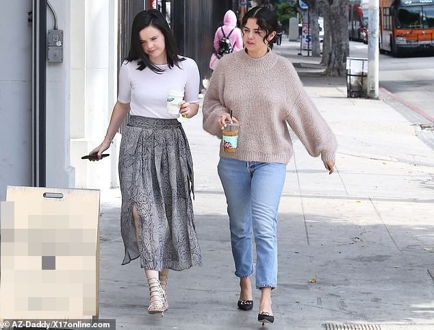Vóc dáng trồi sụt thất thường của Selena