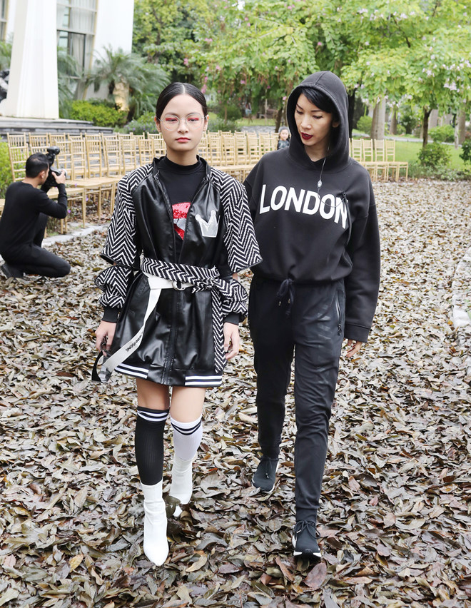 Những cô con gái nhà sao Việt thả dáng điêu luyện trên sàn catwalk