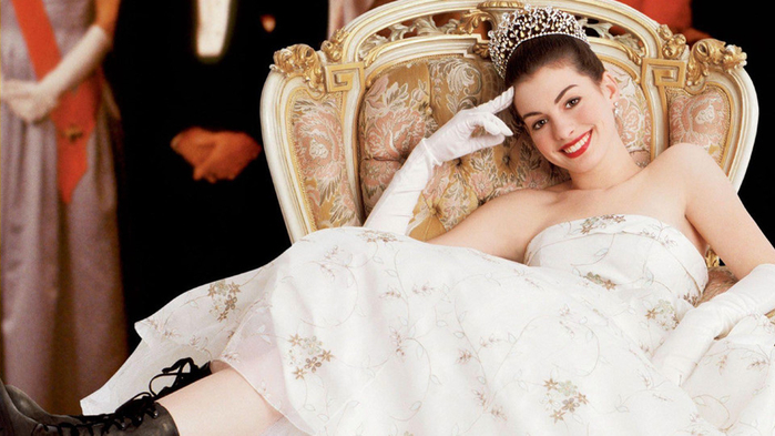 Yêu nữ thích hàng hiệu Anne Hathaway: Giờ đây gương mặt lão hoá