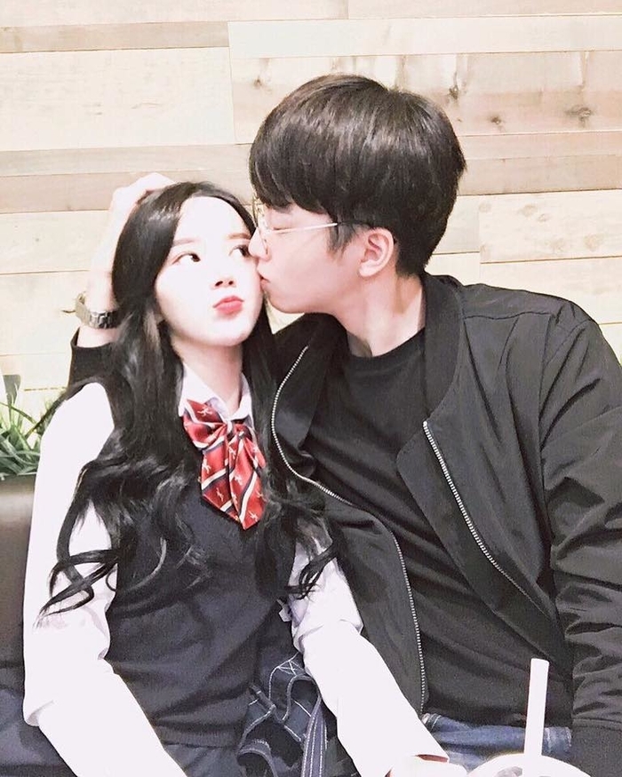 12 chàng hoàng đạo thường để ý điều gì ở một cô gái khi mới quen