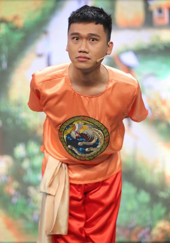 Mr. Cần trô Xuân Nghị trước khi đổi đời: Từng làm tạp vụ, chạy xe ôm