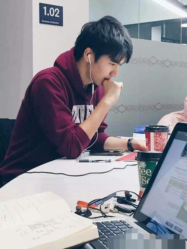 Chàng trai IT kiếm tháng vài ngàn đô nhưng ế vì khô khan, rụt rè