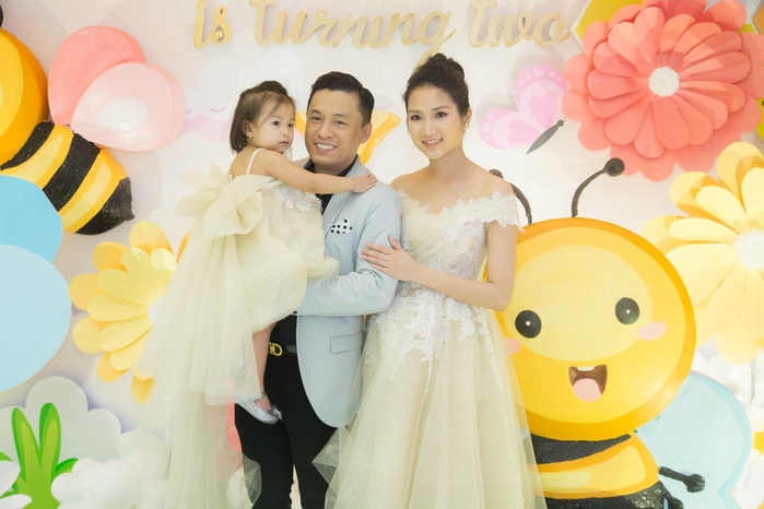 Nghi vấn hôn nhân rạn nứt của Lam Trường và vợ trẻ