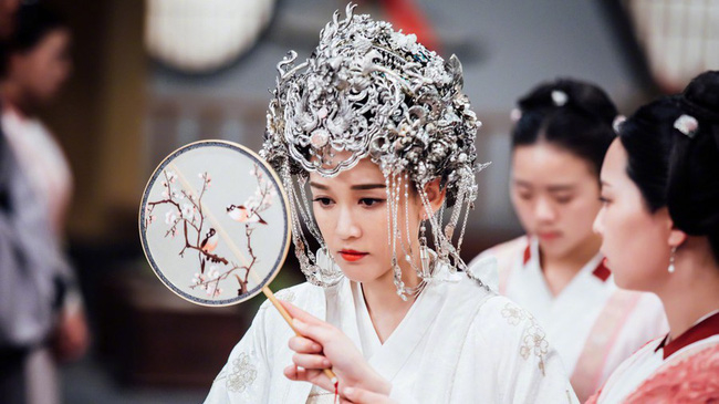 7 cô dâu xinh đẹp hết phần thiên hạ trên màn ảnh Hoa Ngữ