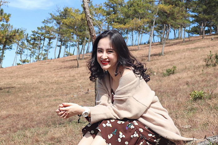 Angela Phương Trinh gây sốc với vẻ ngoài gầy gò, hốc hác sau thơ