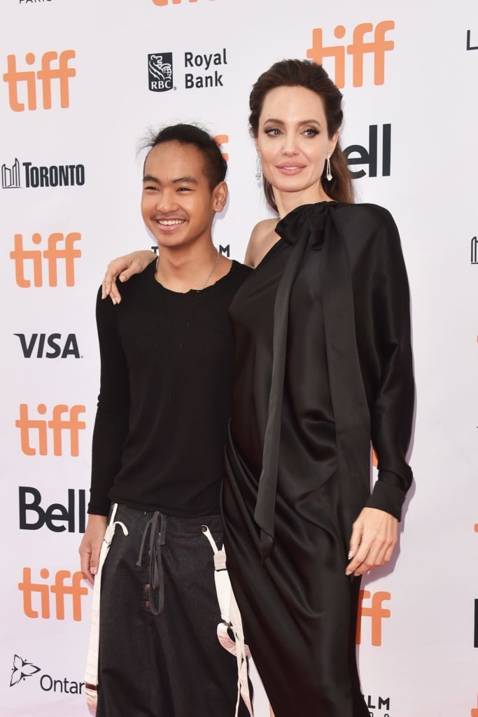 6 nhóc tỳ nhà Jolie-Pitt thay đổi thế nào?
