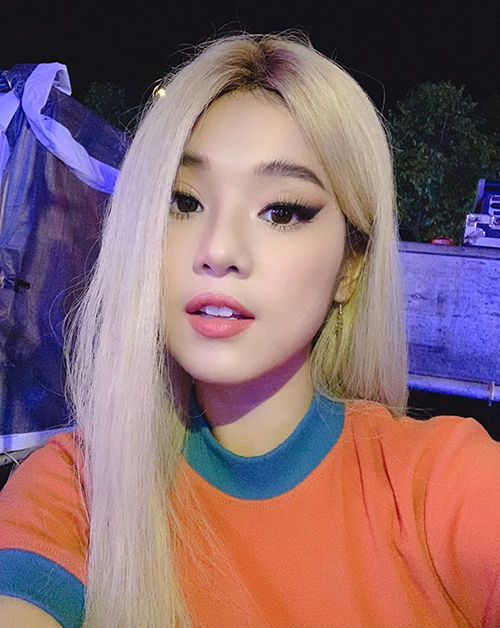 Ảnh hot sao Việt: Hòa Minzy và bạn trai sắp về chung 1 nhà?