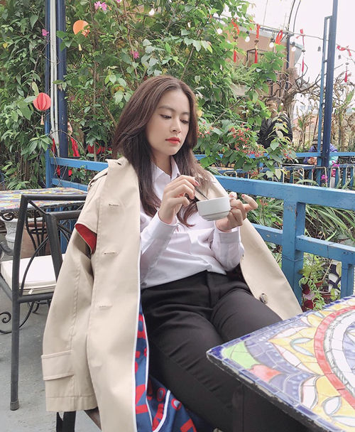 Ảnh hot sao Việt: Hòa Minzy và bạn trai sắp về chung 1 nhà?