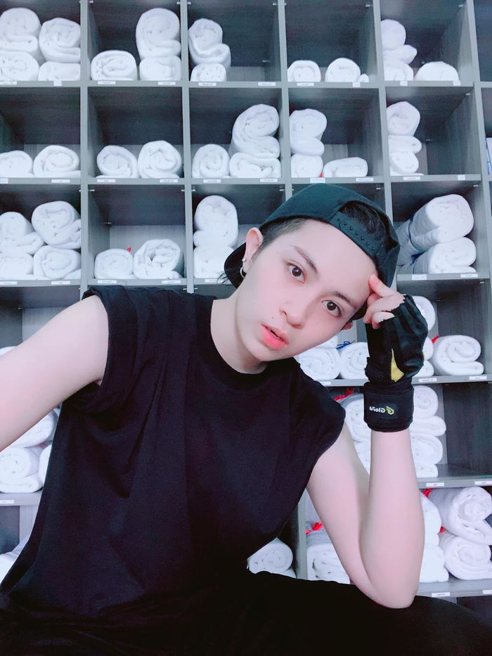 Ảnh thời thơ bé khó nhận ra của các cô nàng tomboy cá tính nhất Vbiz