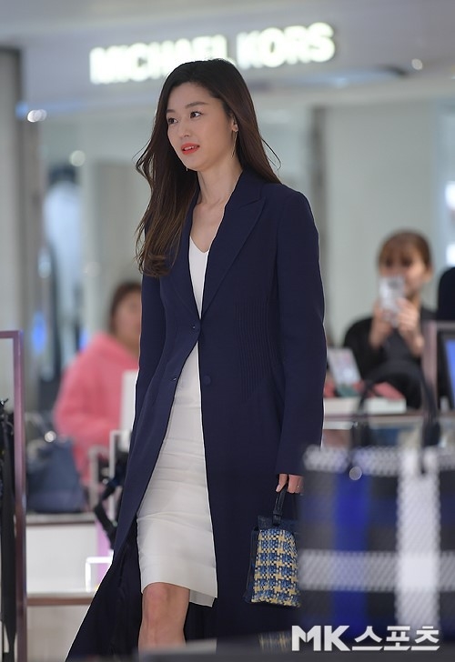 Bà mẹ 2 con đáng được ngưỡng mộ nhất showbiz Hàn