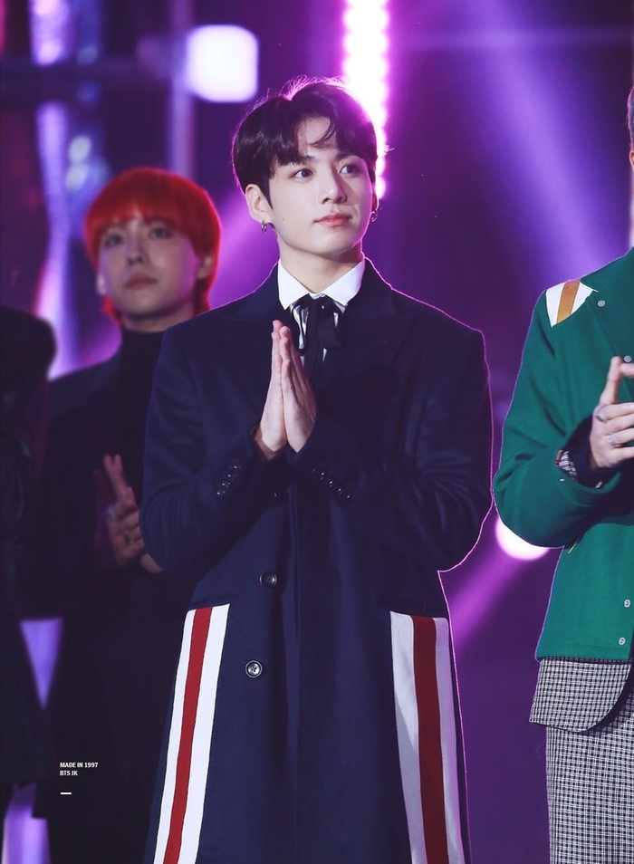 BTS được khen vì mặc các item hàng hiệu theo sở thích cá nhân