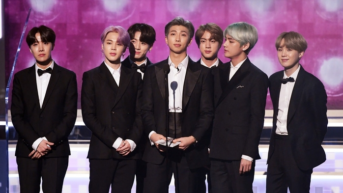 BTS được khen vì mặc các item hàng hiệu theo sở thích cá nhân