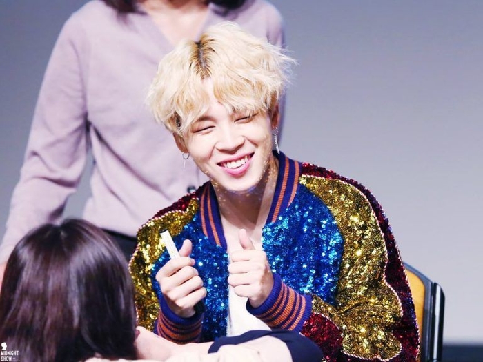 BTS được khen vì mặc các item hàng hiệu theo sở thích cá nhân