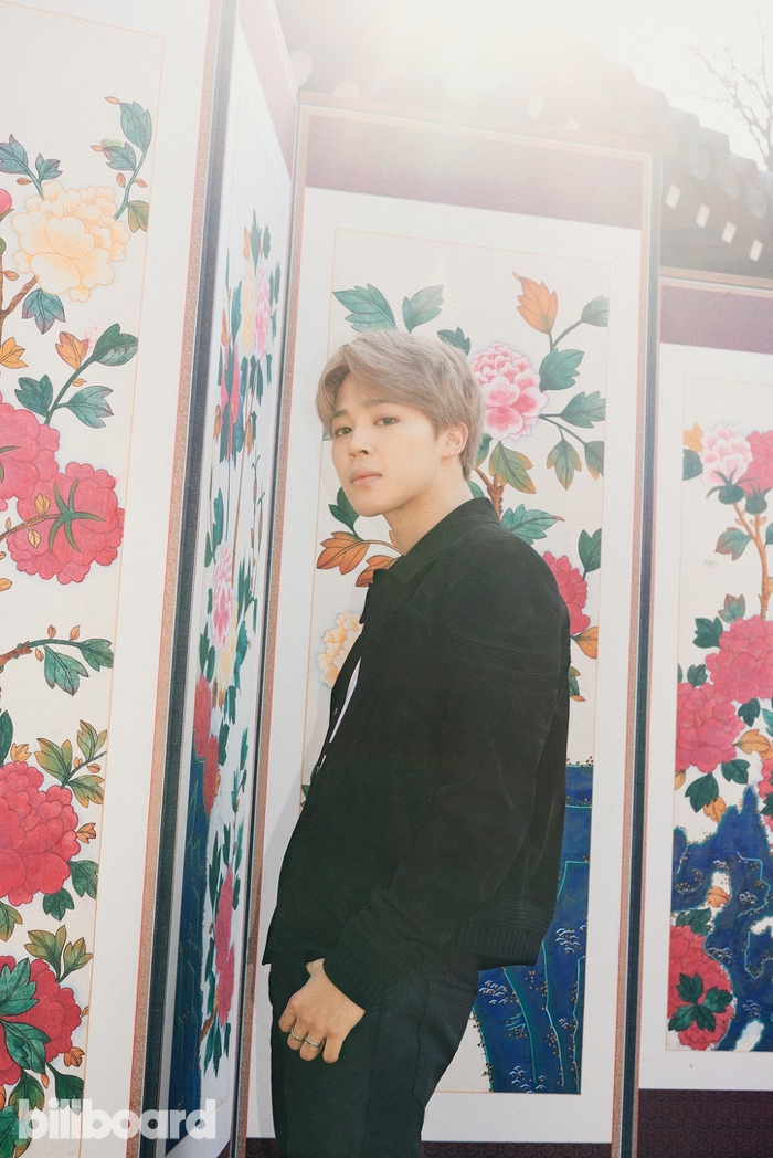 BTS được khen vì mặc các item hàng hiệu theo sở thích cá nhân