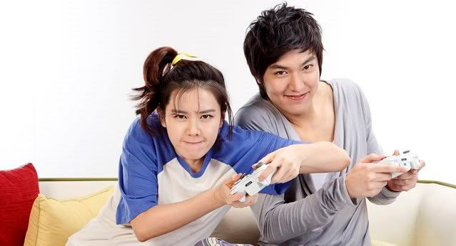 Hội tình cũ của Lee Min Ho quá xịn, nàng thơ Kim Go Eun bị ném đá?
