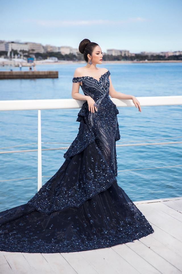 Chẳng hở bạo như Ngọc Trinh, ai còn nhớ từng có một Lý Nhã Kỳ kiêu sa