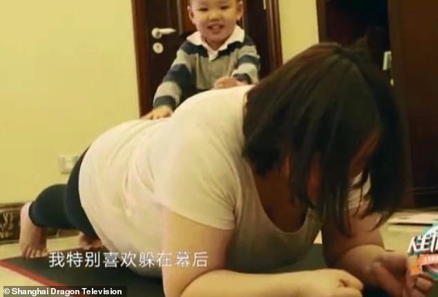Chồng tuyên bố nuôi vợ béo đến khi bầu tăng cân thì đòi ly hôn