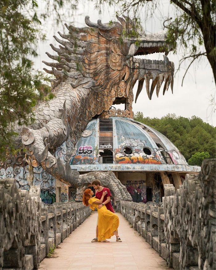 Ghé thăm công viên nước bị bỏ hoang ở Huế