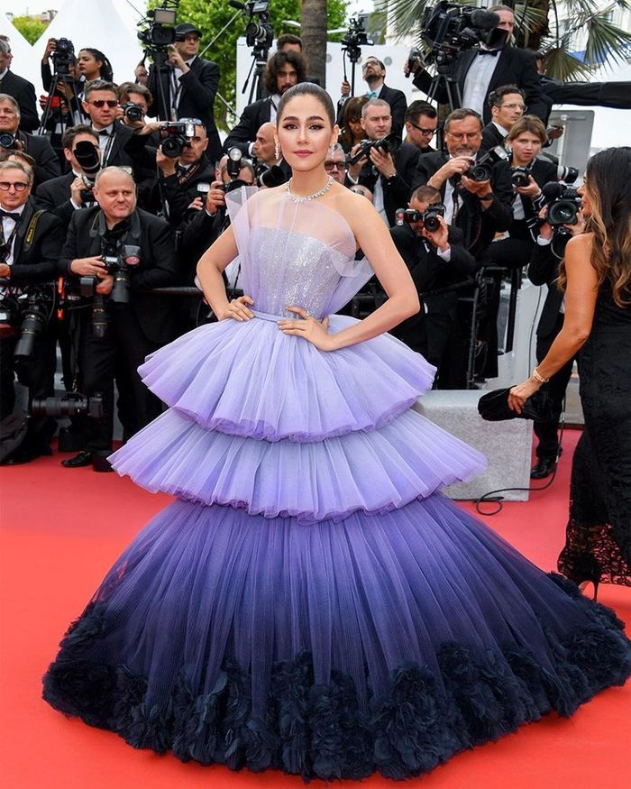 Top 20 bộ cánh đẹp và lố nhất tại LHP Cannes 2019