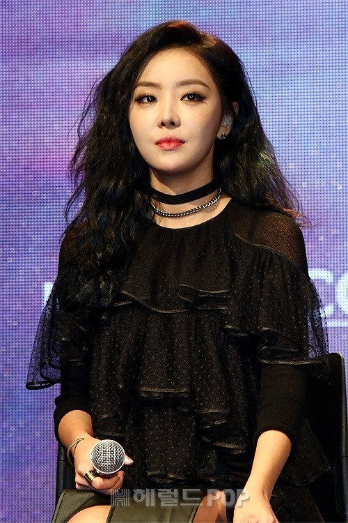 Đích thị đây là nữ idol hack tuổi nhất của Kbiz khi đã ngấp nghé U40