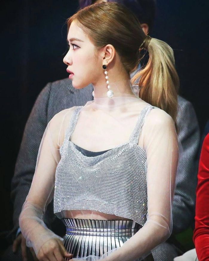 Đọ góc nghiêng của 4 mẩu BlackPink: Đều cực phẩm, đẹp sắc nét